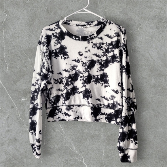 Double Zero Tops - Double Zero Black and White Tie Dye Sweatshirt Size Small